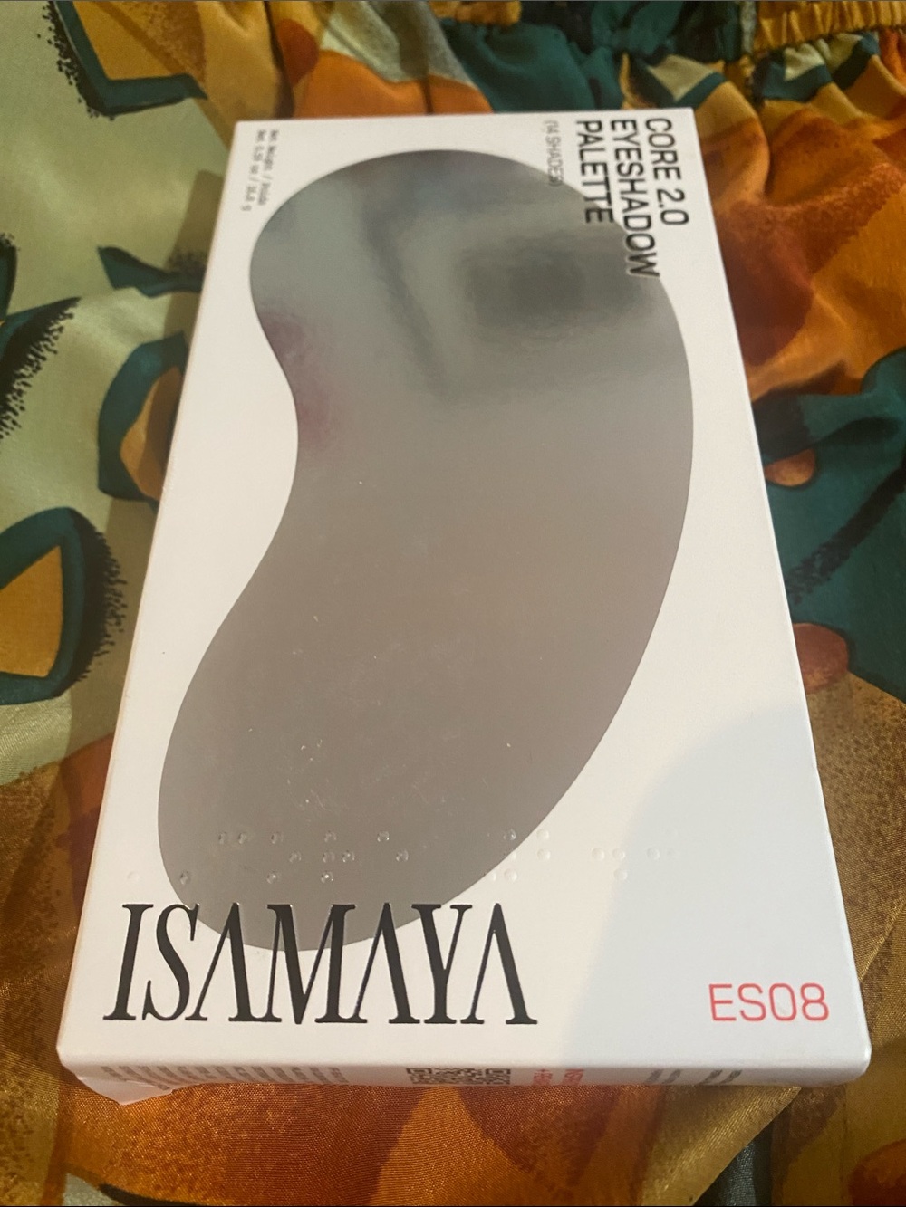 Isamaya Core 2.0 Eyeshadow Palette ES08 — White with Silver Accent